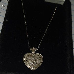 925 Silver locket pendant with diamonds